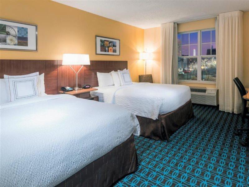 Fairfield Inn Kansas City Downtown/Union Hill Bagian luar foto