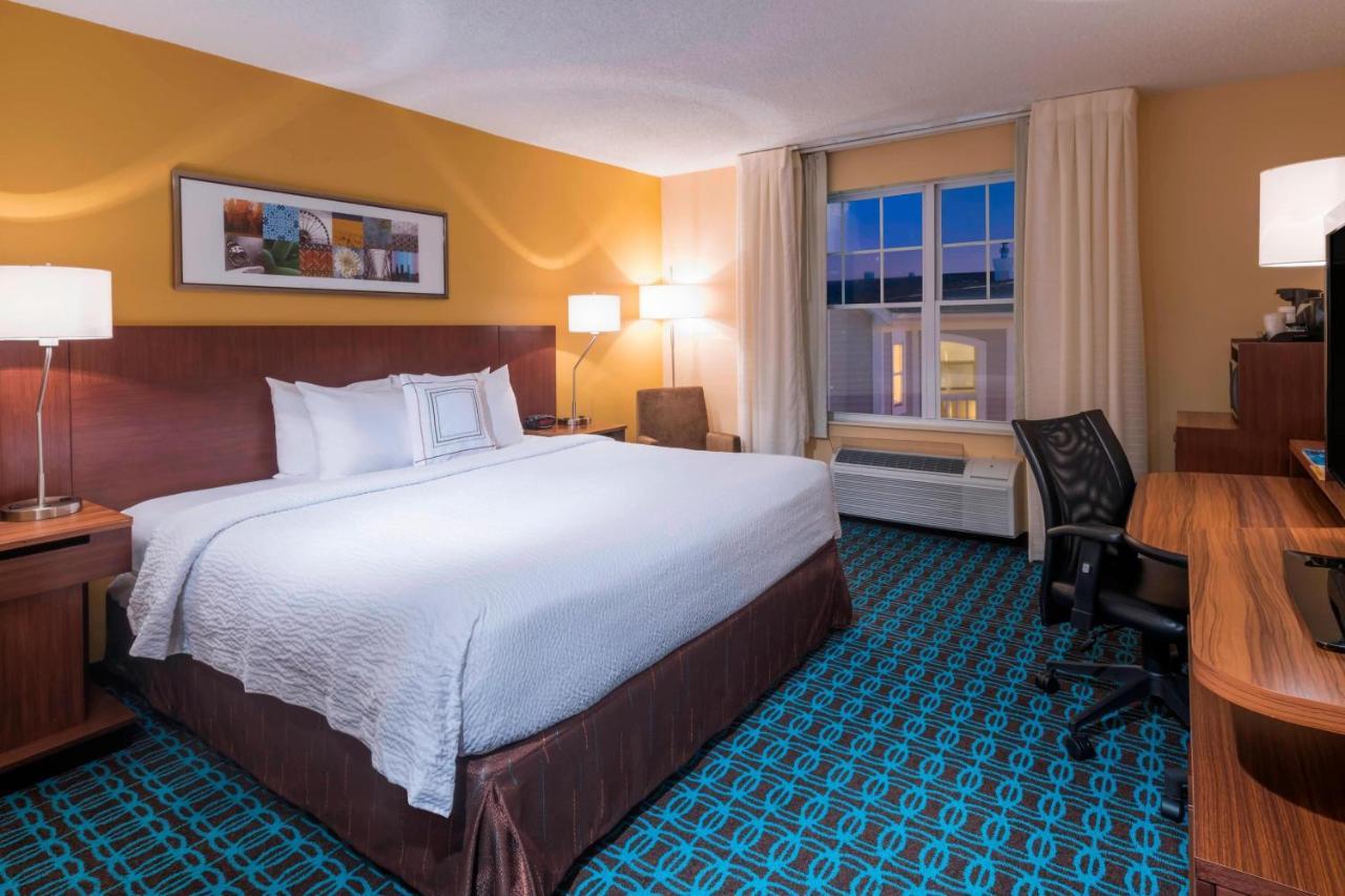 Fairfield Inn Kansas City Downtown/Union Hill Bagian luar foto
