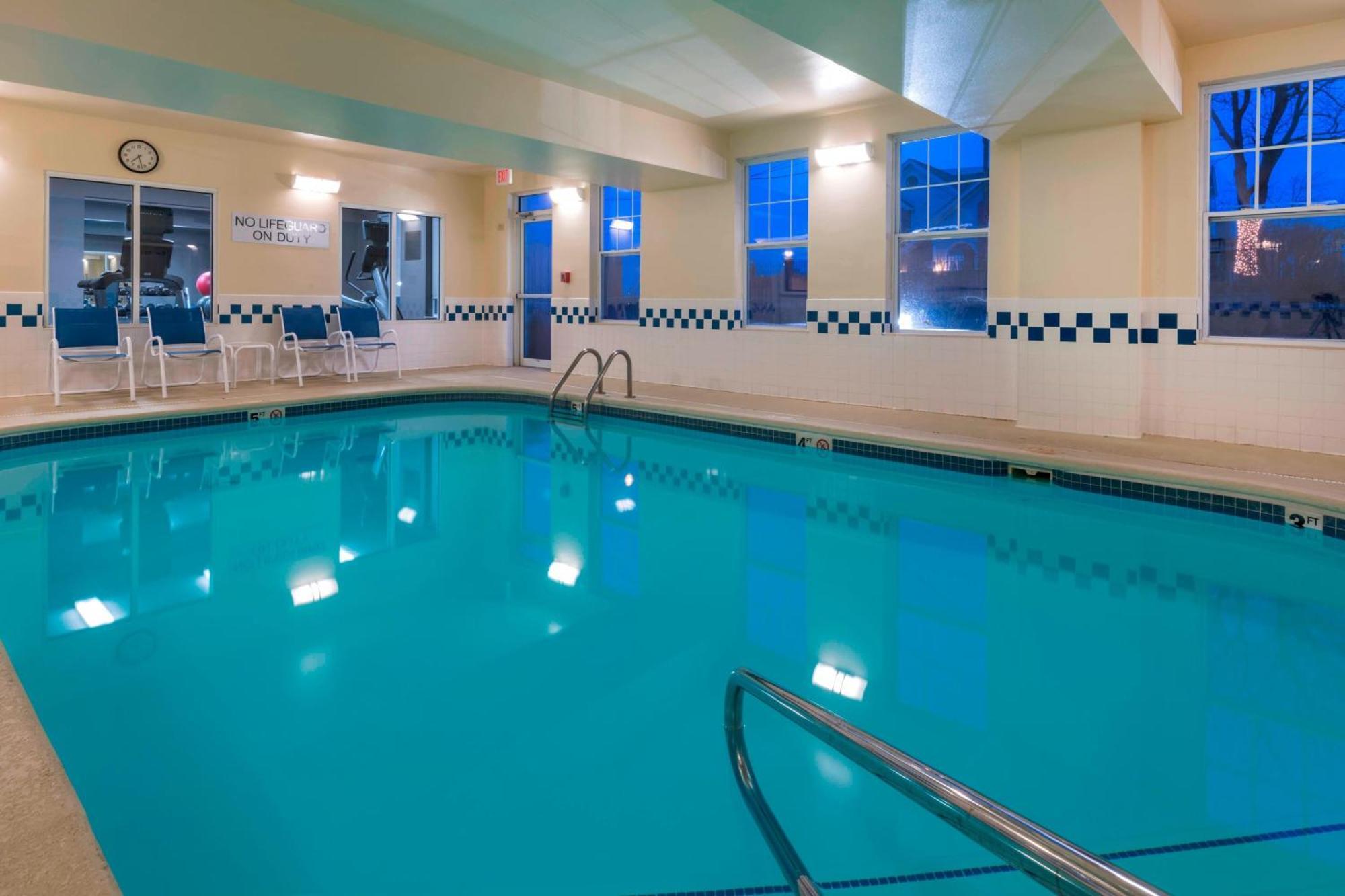 Fairfield Inn Kansas City Downtown/Union Hill Bagian luar foto