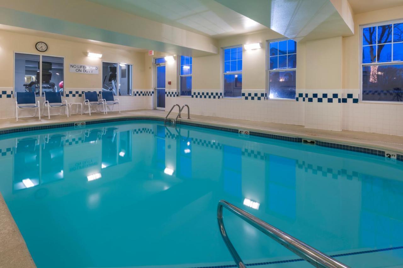 Fairfield Inn Kansas City Downtown/Union Hill Bagian luar foto